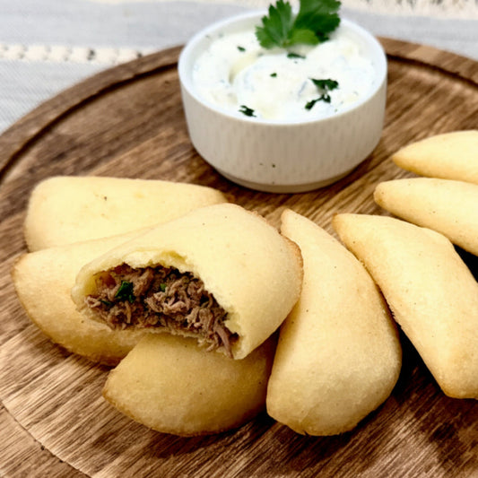 Mini-Empanadas Venezolanas P/C  Carne Mechada  25 UND